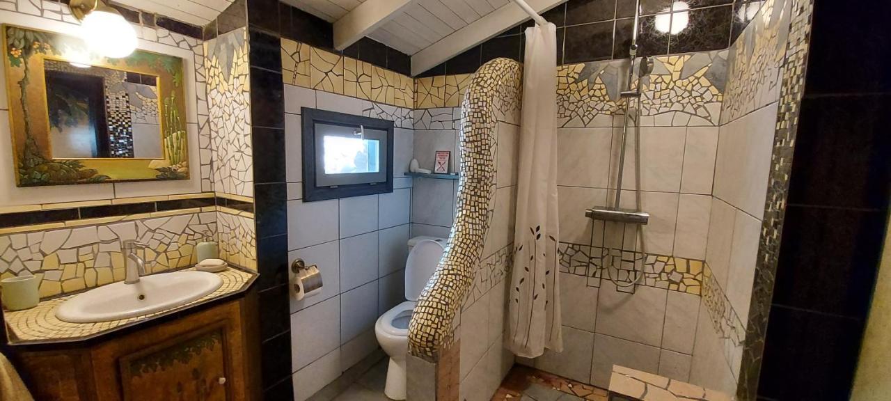 Varias Art House Kaliráhi Kültér fotó