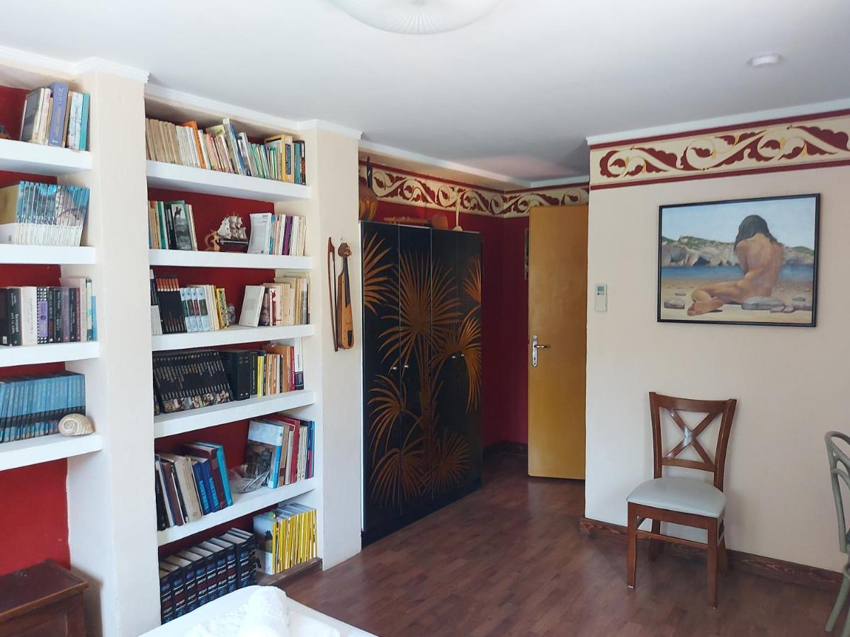 Varias Art House Kaliráhi Kültér fotó